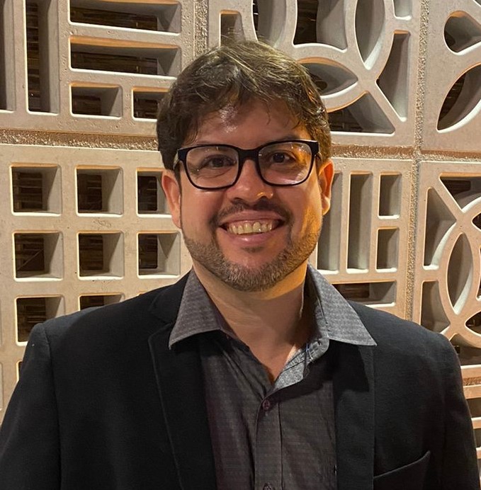 Prof. Josue Carinhanha